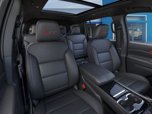 New 2026 Chevrolet Traverse Z71 w/ Enhanced Driving Package image 17