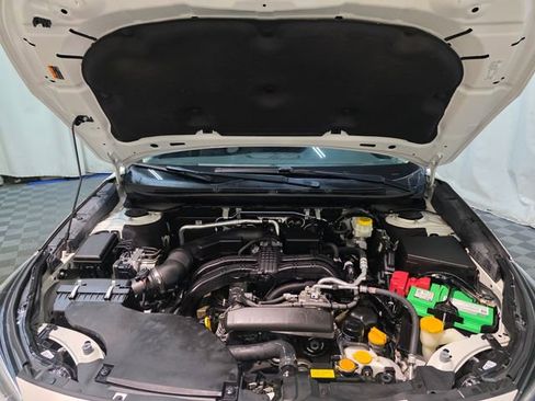 Used 2022 Subaru Outback Premium image 41