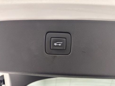Used 2024 Buick Envista Sport Touring w/ Convenience I Package FWD image 28