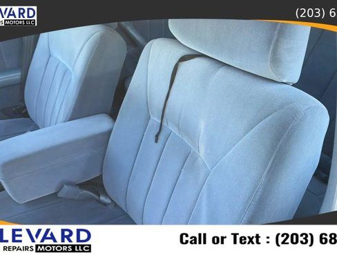 Used 1995 Oldsmobile Cutlass Ciera SL FWD image 21
