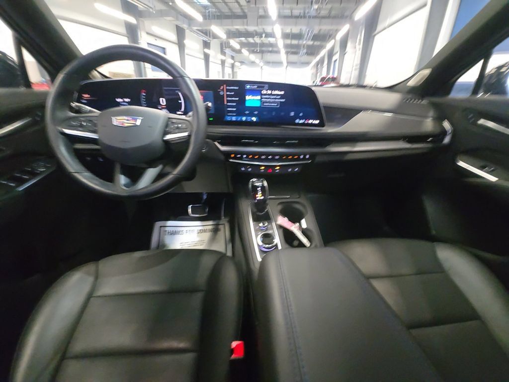 Certified 2025 Cadillac XT4 Sport AWD/4WD image 21