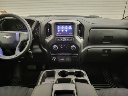 Used 2022 Chevrolet Silverado 2500 Custom image 40