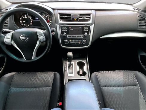 Used 2018 Nissan Altima 2.5 S w/ S Convenience Package FWD image 16