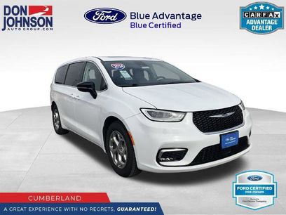 Used 2024 Chrysler Pacifica Limited