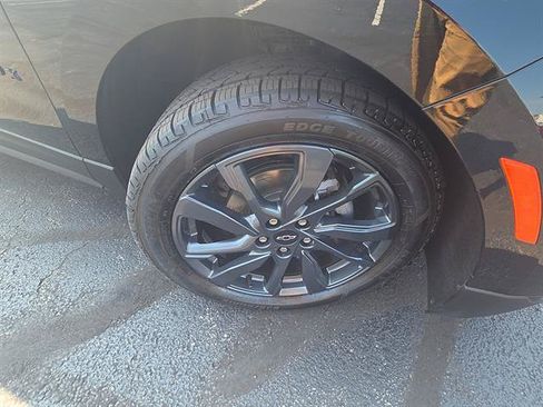 Used 2022 Chevrolet Equinox RS AWD/4WD image 3