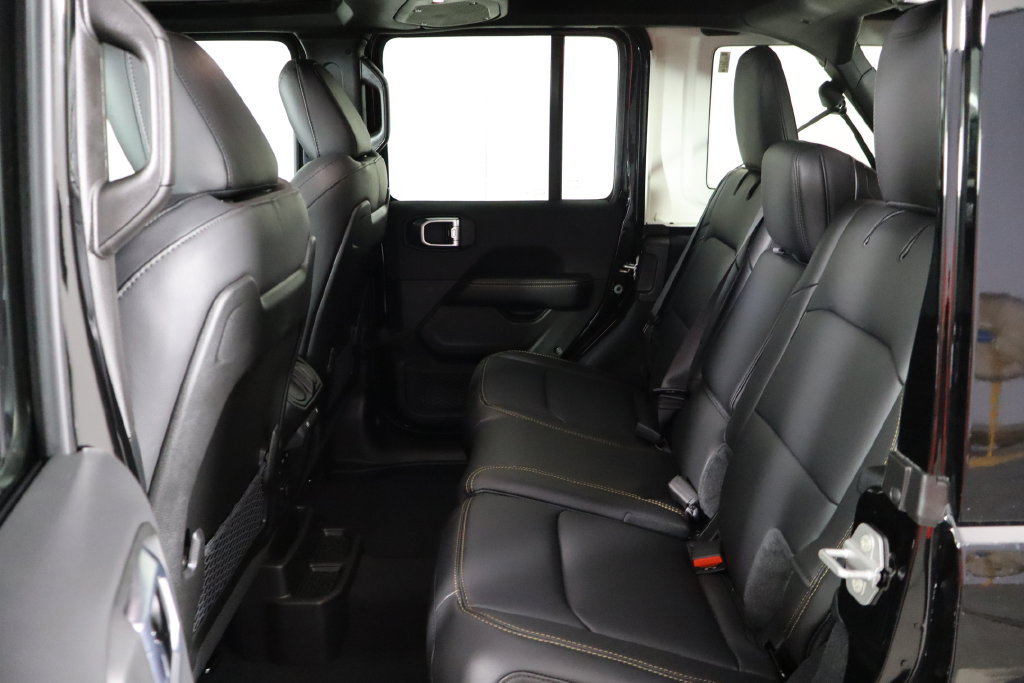 New 2027 Jeep Wrangler Unlimited Sahara AWD/4WD image 15