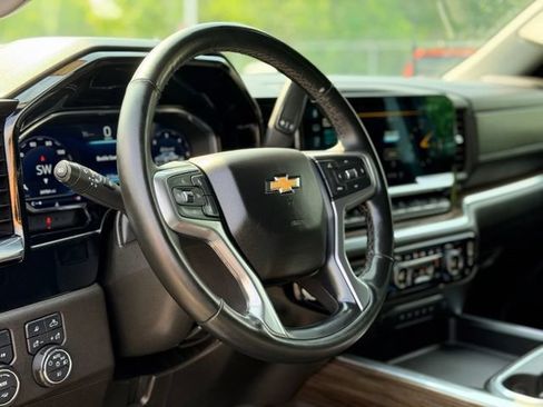 Used 2025 Chevrolet Silverado 2500 LT AWD/4WD image 10