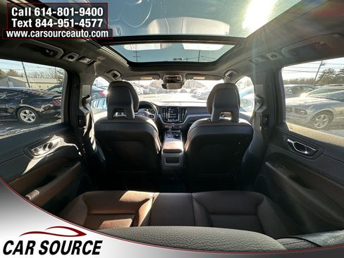 Used 2018 Volvo XC60 T6 Momentum w/ Advanced Package image 10