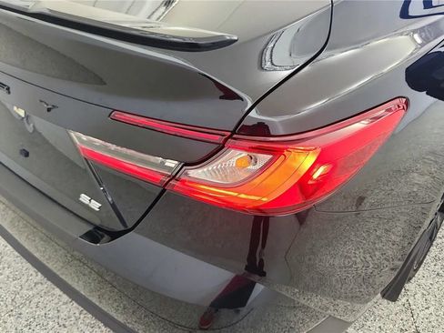Used 2025 Toyota Camry SE FWD image 16