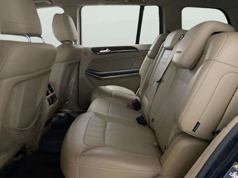 Used 2013 Mercedes-Benz GL 450 4MATIC image 21