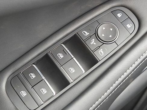 New 2026 INFINITI QX60 Luxe w/ Cargo Package image 17