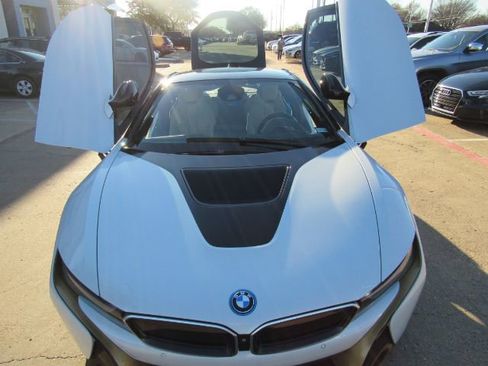 Used 2014 BMW i8 image 17