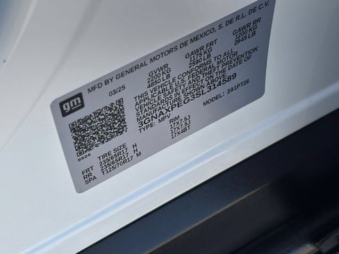 Used 2025 Chevrolet Equinox LT AWD/4WD image 25