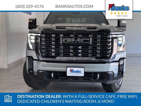 Certified 2025 GMC Sierra 3500 Denali Ultimate AWD/4WD image 3