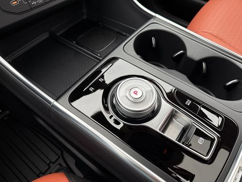 New 2026 Kia Carnival SX Prestige image 29