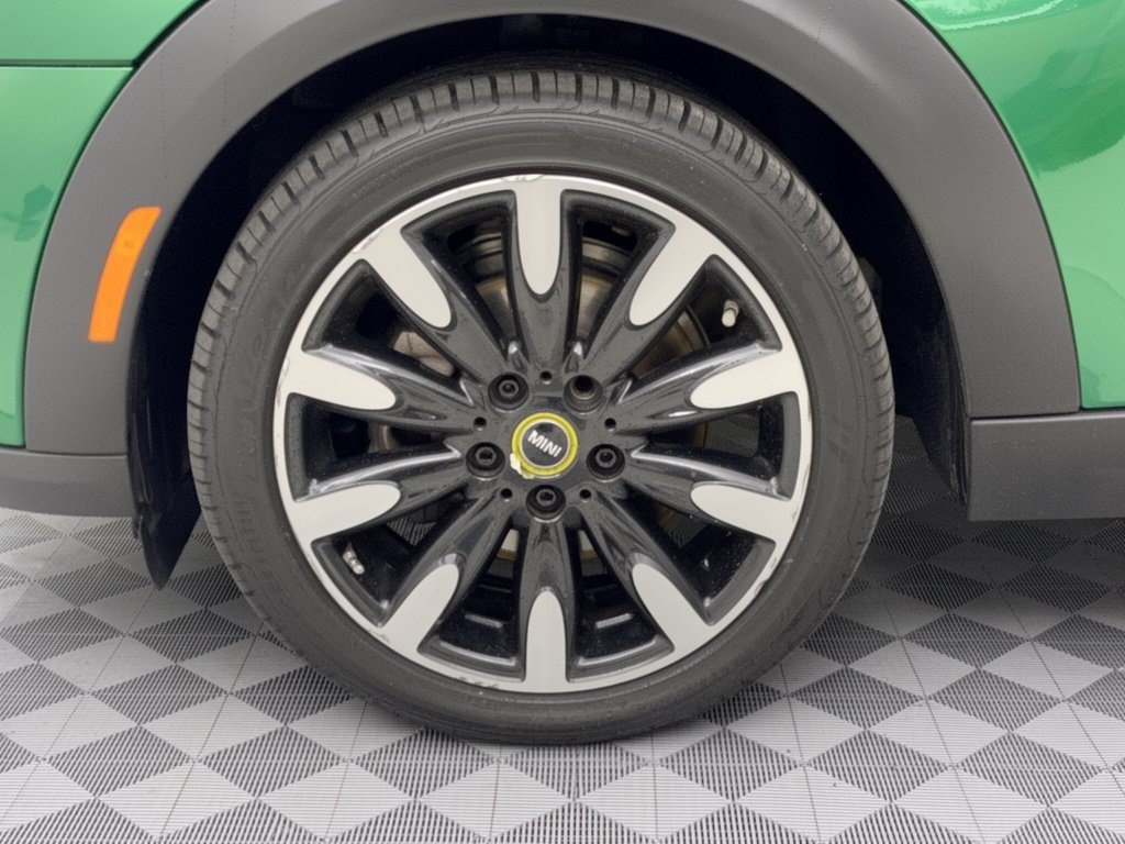 Certified 2024 MINI Cooper SE FWD image 11