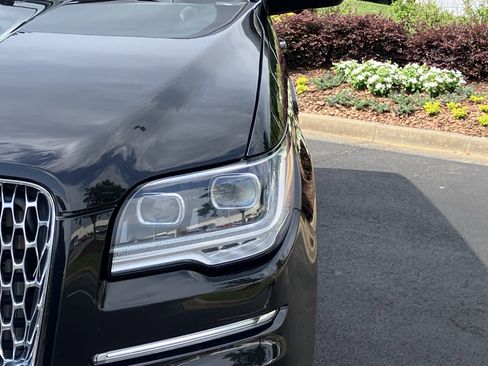 Used 2024 Lincoln Navigator Reserve AWD/4WD image 5