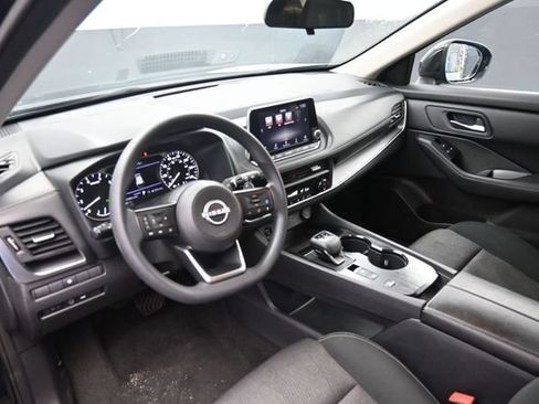 Used 2024 Nissan Rogue SV FWD image 13