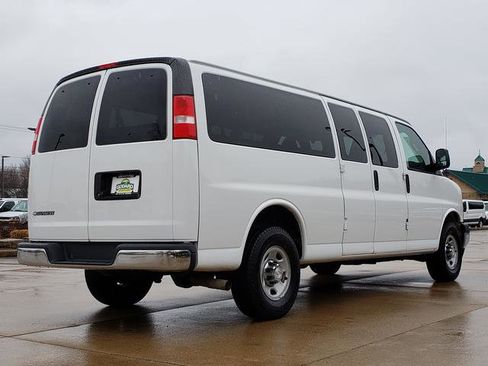 Used 2017 Chevrolet Express 3500 LT w/ LT Preferred Equipment Group image 6