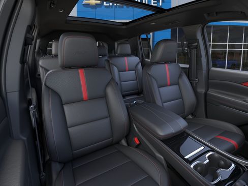 New 2026 Chevrolet Traverse RS w/ LPO, Floor Liner Package AWD/4WD image 40
