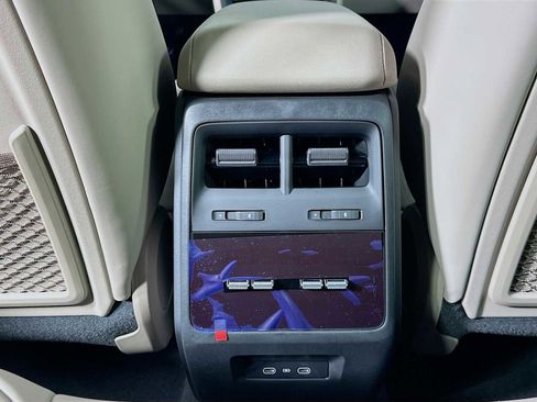 New 2026 Porsche Macan 4 Electric AWD/4WD image 26