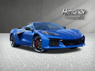 Used 2025 Chevrolet Corvette Z06 RWD video 2