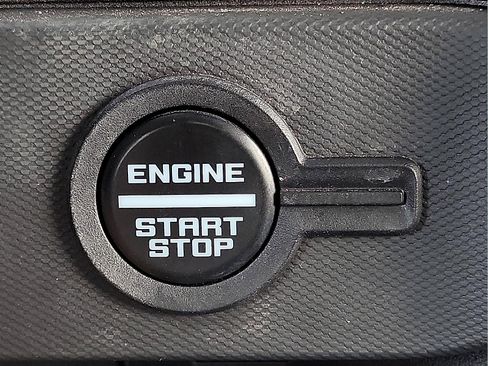 Used 2024 Ford Bronco Badlands image 17