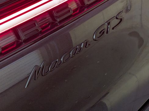 Certified 2023 Porsche Macan GTS AWD/4WD image 57