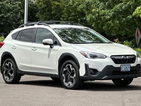 Used 2023 Subaru Crosstrek 2.5i Limited AWD/4WD image 9