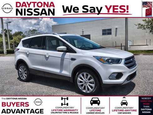 Used 2017 Ford Escape Titanium FWD image 1