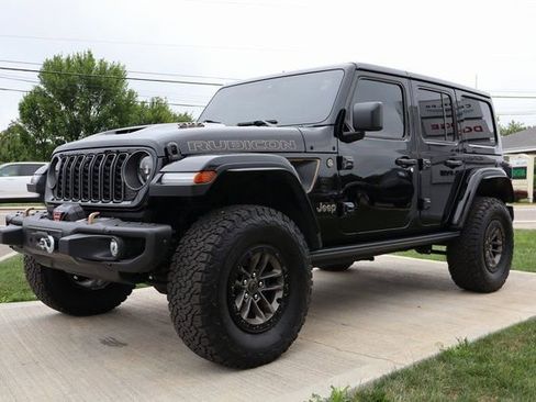 Used 2025 Jeep Wrangler Unlimited Rubicon 392 AWD/4WD image 11