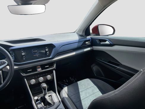 Certified 2023 Volkswagen Taos SE FWD image 21
