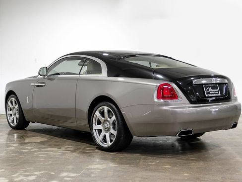 Used 2016 Rolls-Royce Wraith RWD image 9