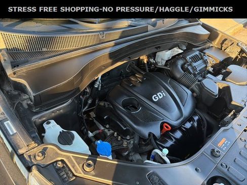 Used 2015 Kia Sorento LX image 9