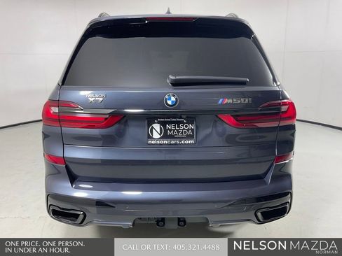 Used 2022 BMW X7 M50i w/ Luxury Seating Package AWD/4WD image 7