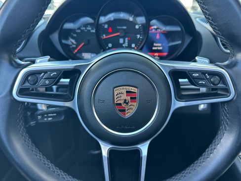 Used 2019 Porsche 718 Boxster RWD image 13