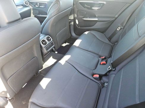Used 2025 Mercedes-Benz C 300 Sedan image 24