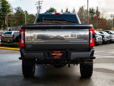 Used 2025 Ford F350 Platinum w/ Platinum Plus Package image 5