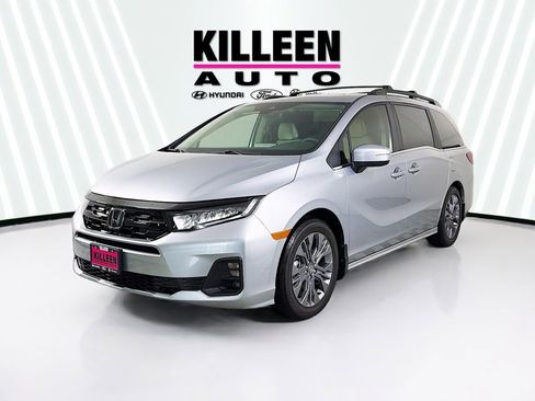 Used 2026 Honda Odyssey Touring image 3