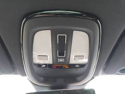 New 2026 Volvo XC60 B5 Ultra w/ Climate Package image 35