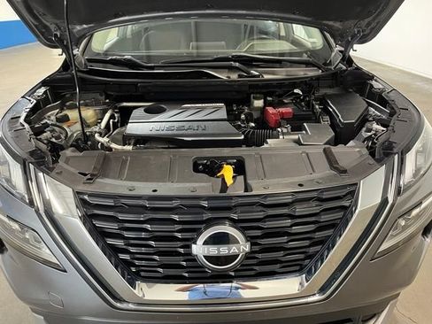 Used 2023 Nissan Rogue SV FWD image 9