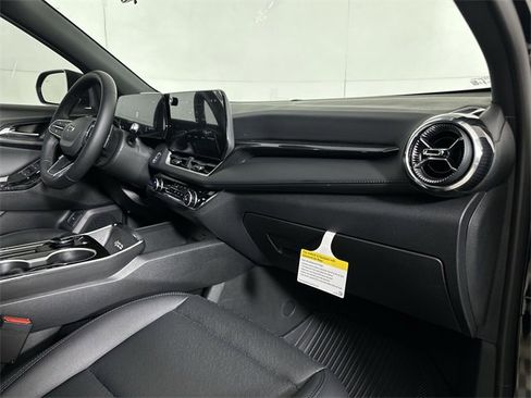 New 2026 Chevrolet Equinox LT w/ Convenience Package II image 29