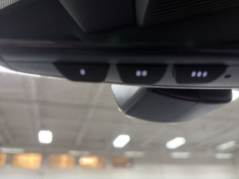 New 2026 Volkswagen Tiguan SEL R-Line image 25