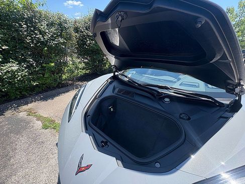 Used 2024 Chevrolet Corvette Stingray 2LT w/ Z51 Performance Package image 30