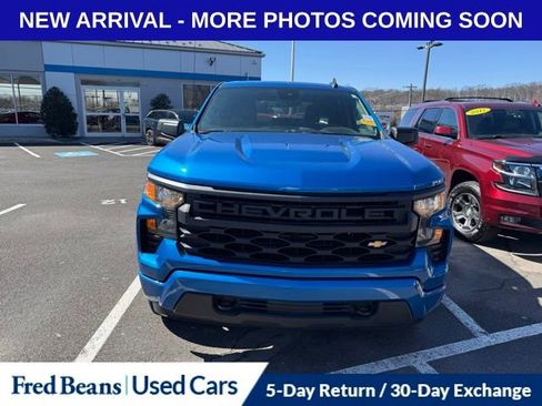 Used 2022 Chevrolet Silverado 1500 Custom image 2