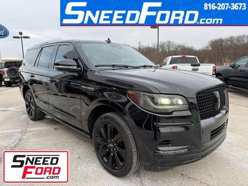 Used 2024 Lincoln Navigator Reserve AWD/4WD image 1