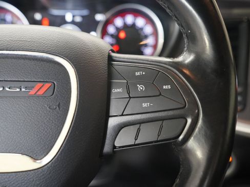 Used 2019 Dodge Challenger SXT RWD image 15