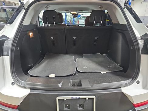 Used 2025 Chevrolet TrailBlazer LT AWD/4WD image 14
