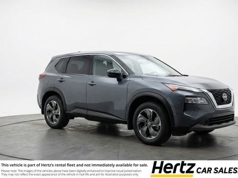 Used 2025 Nissan Rogue SV image 1