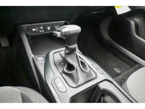 New 2025 Kia K4 image 23